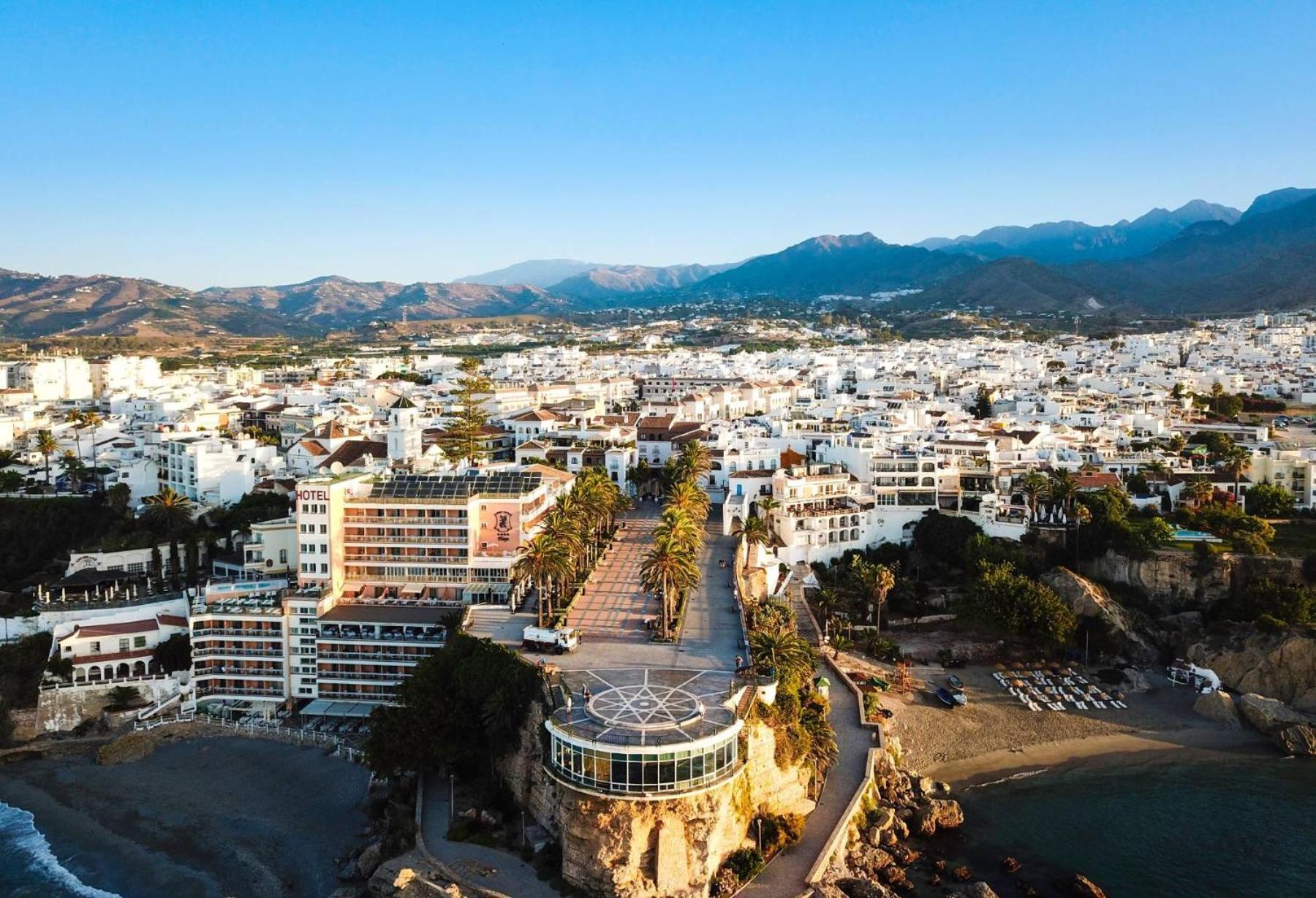 Apartamento En El Centro De Nerja Exterior photo